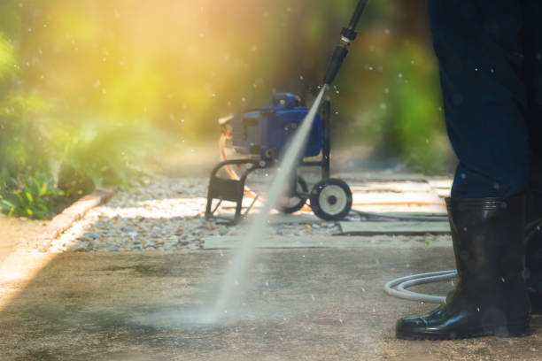 Best Animal Enclosure Cleaning  in Aspinwall, PA